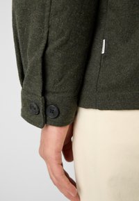Lindbergh CROPPED LENGTH OVERSHIRT JACKET - Skraistė  - dark khaki melange