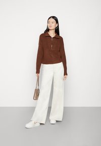 Noisy May NMNEWALICE HIGH NECK  - Camisola - cappuccino