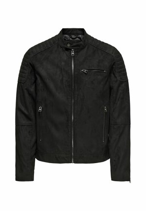 Czarna kurtka z faux skóry z wysokim kołnierzem, pionowymi kieszeniami na zamek, pikowanymi detalami na ramionach i gładkim matowym wykończeniem.