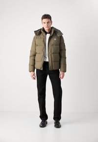 Calvin Klein Jeans ESSENTIALS JACKET - Vinterjakker - tarmac