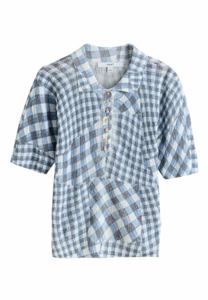 Blå og grå ternet kortærmet polo-shirt med krave og seks små dekorative knapper ned foran.