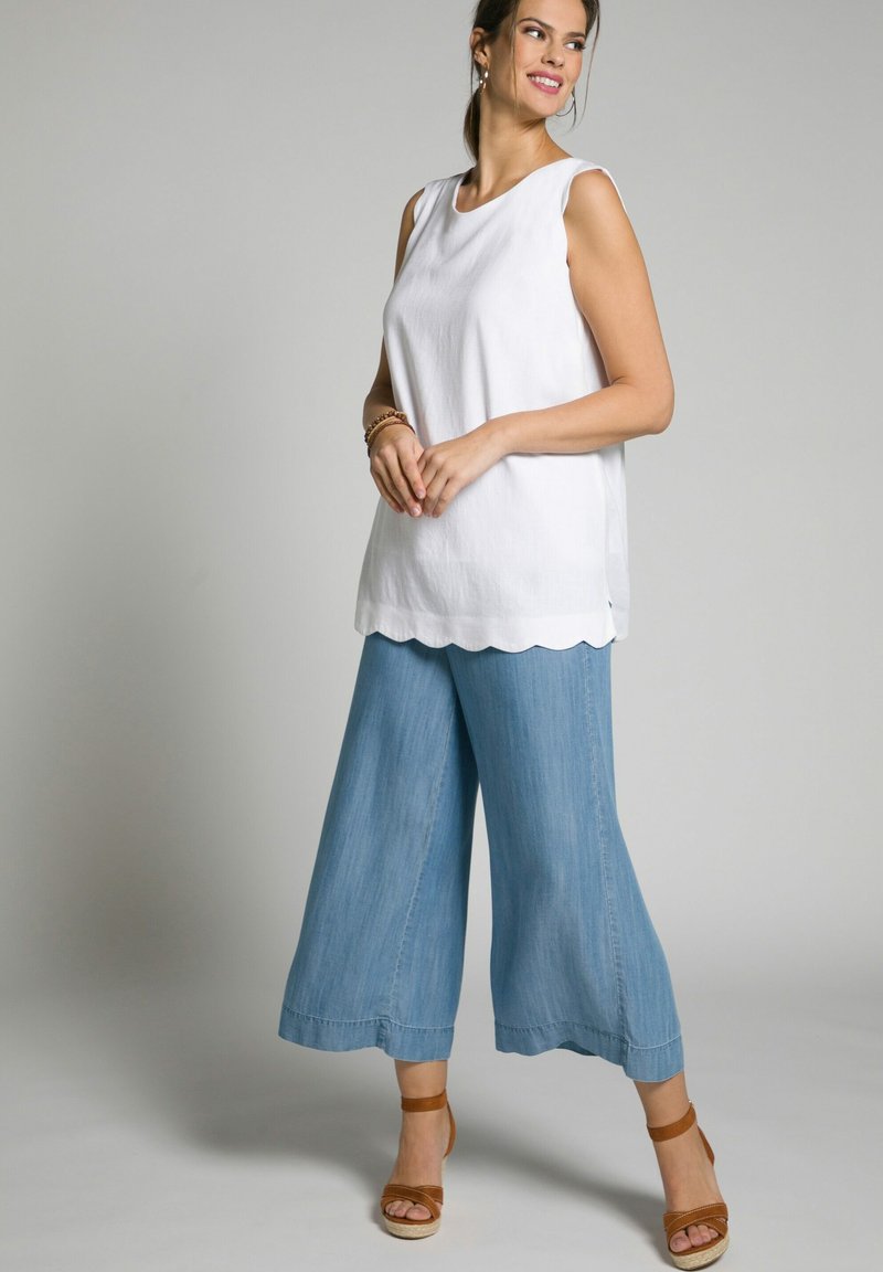 Damen T-Shirts | Ulla Popken Bluse schneeweiß/weiß - KE06126 Damen T-Shirts | Ulla Popken Bluse schneeweiß/weiß - KE06126