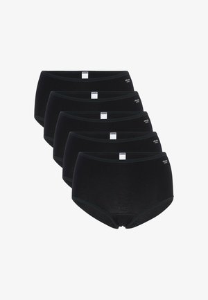 Fem sorte dameunderbukser med høj talje stablet i en række, hver med et lille hvidt mærke ved linningen og et diskret logo på siden.