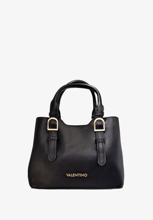 Bolso de mano de cuero negro con asas dobles, detalles en tonos dorados y una textura suave. Presenta un logotipo en la parte inferior.