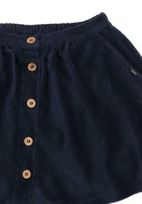 Marineblaue Cordrock mit einem gerafften Design, ausgestattet mit Holzknöpfen auf der Vorderseite und einem elastischen Bund für Komfort.