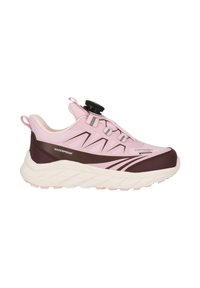 Roze en donkerbruin waterdichte sneaker van softshell-materiaal, met een witte gestructureerde zool en een zwarte draaiknopsluiting op een witte achtergrond.