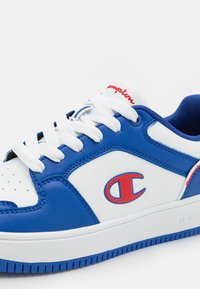 Champion Basketsko - white/blue/red