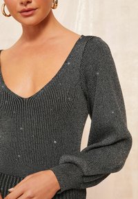 Friends Like These V NECK - Pārliekama kleita - grey