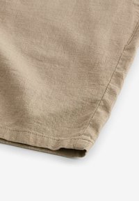 Next REGULAR FIT - Pantaloni scurți - stone