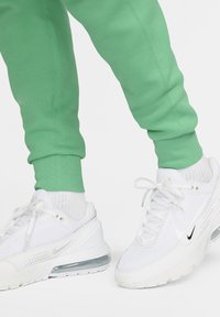 No seleccionado, spring green black