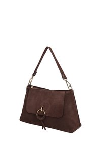 Bruine leren handtas met een rechthoekige vorm, een gouden ronde hardware accent en een enkele verstelbare schouderband.