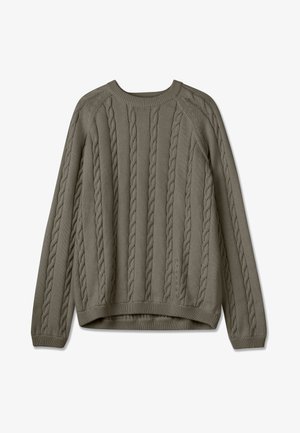 Kabelstrickpullover in Olivgrün, mit vertikalen Rippen und strukturierten Mustern. Rundhalsausschnitt und leicht lockere Passform.