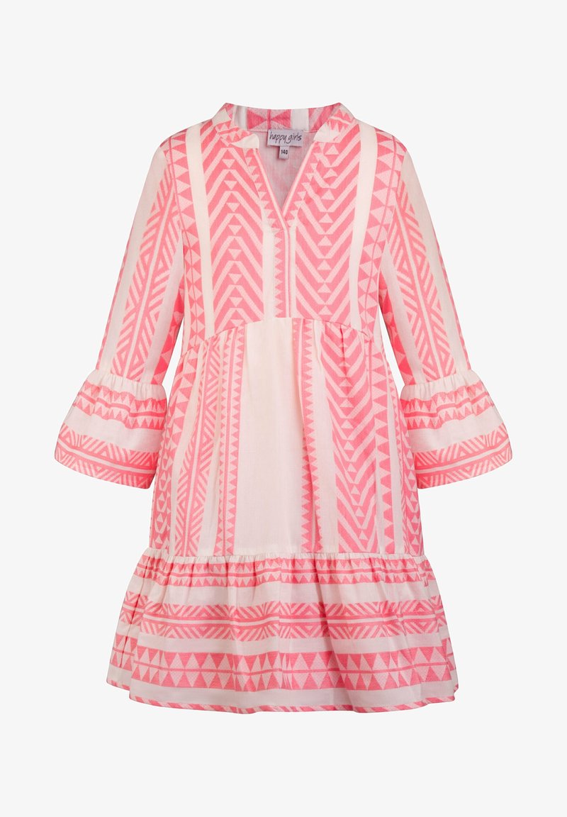 Krátké rukávy, růžové a bílé šaty s geometrickými vzory, s výstřihem do V a volánkovým lemem, vyrobené z lehké látky.