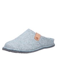 Pantofole slip-on in feltro azzurro chiaro con accento in pelle beige e suola in gomma grigia. Presenta una punta arrotondata e una texture morbida.