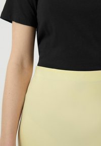 YAS YASPELLA SKIRT - Maxiskjørt - french vanilla