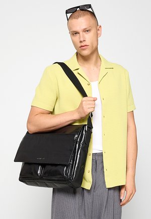 Strellson, KENLEY JEREMY MESSENGER LHF - Funda para portátil - black