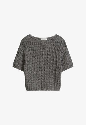 Dikgebreide grijze korte mouw trui met een ronde hals en een geribbelde textuur, met het label Marc O’Polo op de kraag.