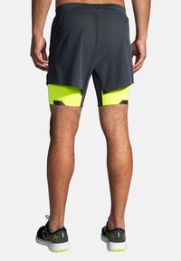 Brooks Run Visible 5" 2-in-1 Short - Sports shorts - asphalt nightlife
