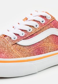 Vans OLD SKOOL - Joggesko - sunrise/true white