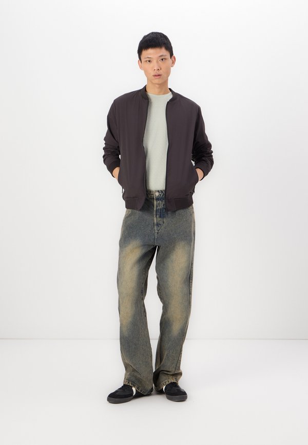 GARET - Bomber Jacket2