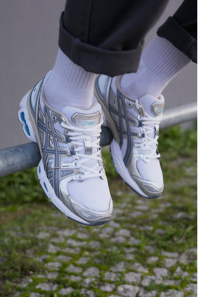 asics gel nimbus 9 white steel grey