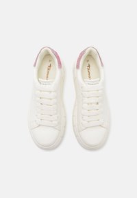 Tamaris Baskets basses - white/fuxia