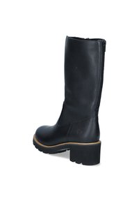 Botte noire en cuir montant jusqu'au genou avec une finition texturée, un bout rond, une fermeture éclair à l'arrière et un talon plateforme chunky. Intérieur doublé et branding minimal.