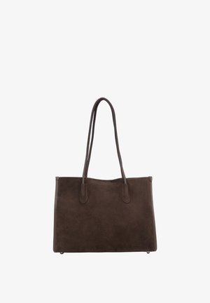 Brązowa zamszowa torba typu tote z dwoma długimi uchwytami, o prostokątnym kształcie, gładkiej fakturze, minimalistycznym designie i bez widocznych detali metalowych.