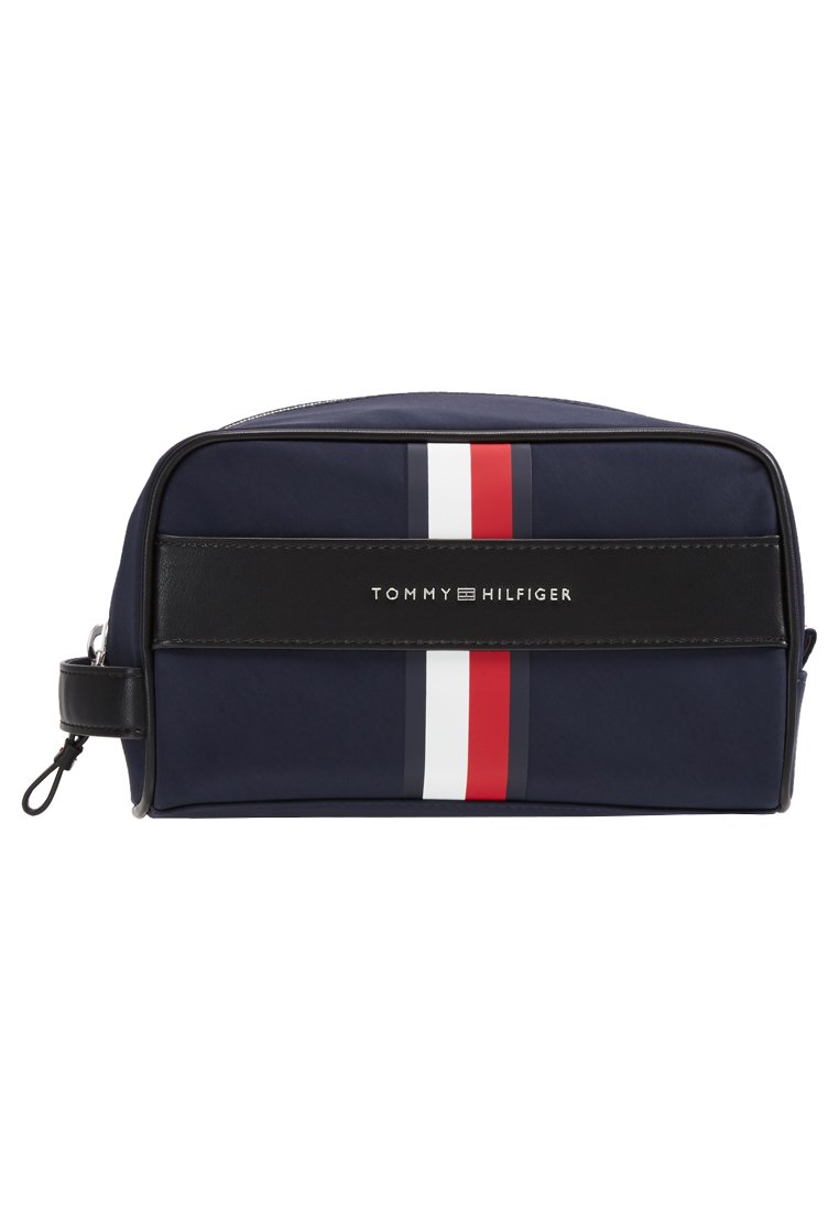 tommy hilfiger elevated washbag