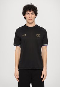 EA7 Emporio Armani - Apdrukāts T-krekls - black Miniatūras attēls 1