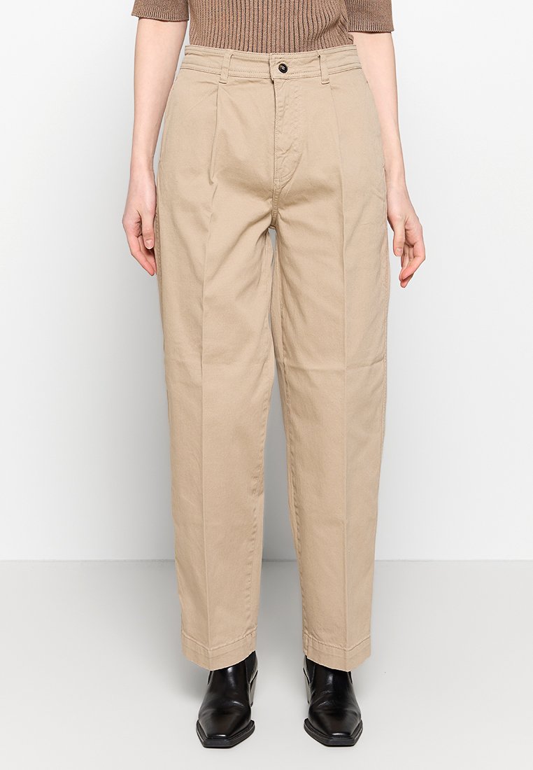 Pantalones chinos