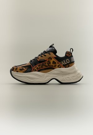 Buffalo, YUNO - Tenisky - beige/black/leo