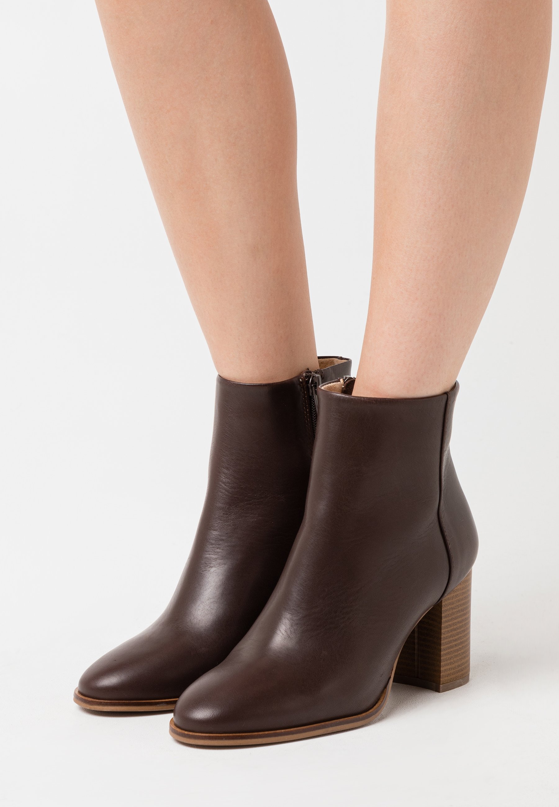 LEATHER Korte laarzen dark brown LEATHER Korte laarzen dark brown