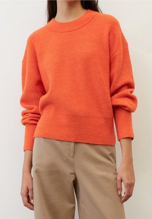 Stickad tröja - orange