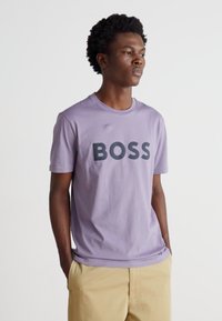 BOSS THINKING - Potiskana majica - medium purple