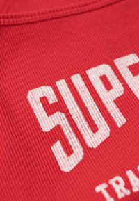 Superdry & Co COLLEGE  czerwony