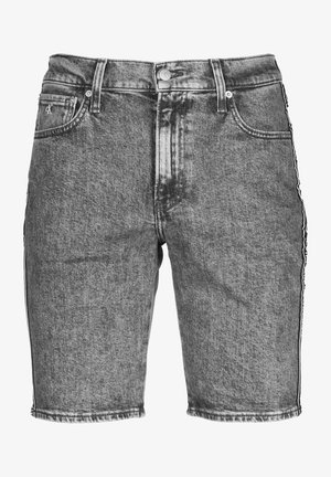 Schwarze Acid-Wash-Jeansshorts mit Fronttaschen, Gürtelschlaufen, Knopfverschluss und einem kleinen Logo auf der rechten Tasche.