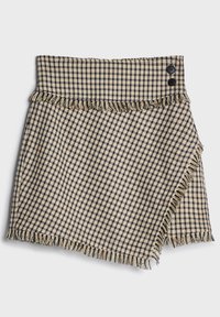 Spódnica w kraciastym wzorze w beżowo-granatowym kolorze, z postrzępionym dołem, szerokim paskiem w talii oraz dwoma czarnymi guzikami w pasie.