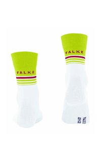 Calze bianche con un polsino a coste verde brillante, caratterizzate da strisce rosse e gialle, e logo "FALKE" sul polsino e sulla suola.