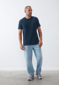 Pier One Jednoduché tričko - dark blue