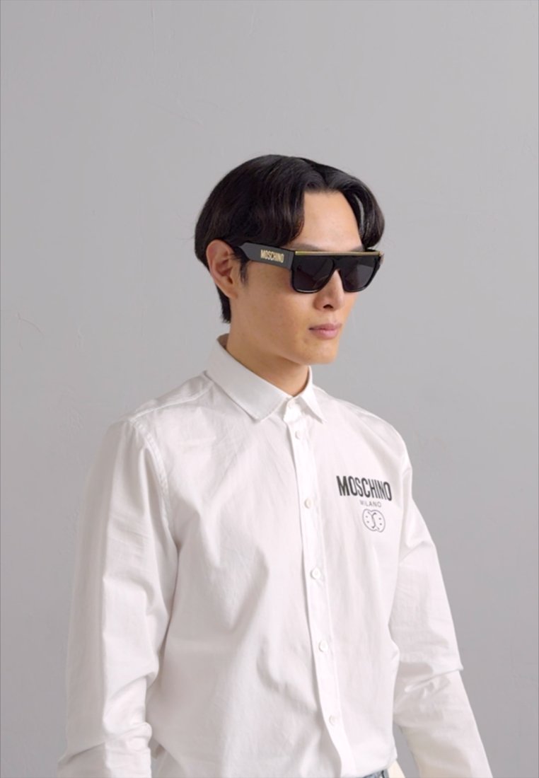 N*s様 H*n様 Moschino ブラック サングラス Aeffe_2Farticle_imgs_2FSAFMOS2
