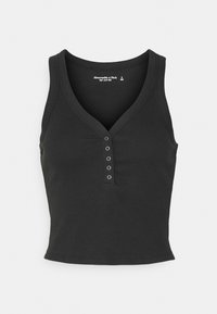 Top de tirantes negro con canalé y escote en V, que presenta cinco botones metálicos en el frente y un diseño ajustado. Textura suave, sin mangas.