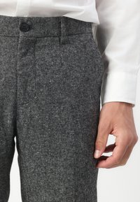 Lindbergh PANTS - Nohavice - black