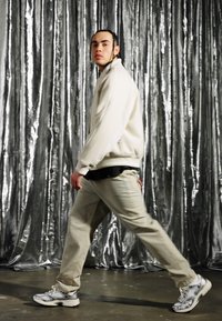 Tommy Jeans ARCHIVE RETRO - Sneakers basse - ecru