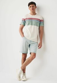 Next SOFT TOUCH REGULAR FIT - T-shirts print - ecru pastel