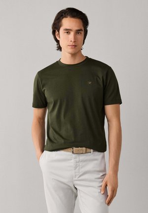 Hackett London, HACKETT LONDON BASIC T-SHIRT SS LOGO TEE - Camiseta básica - hunter green