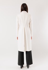 MESANGE Cappotto classico - bianco