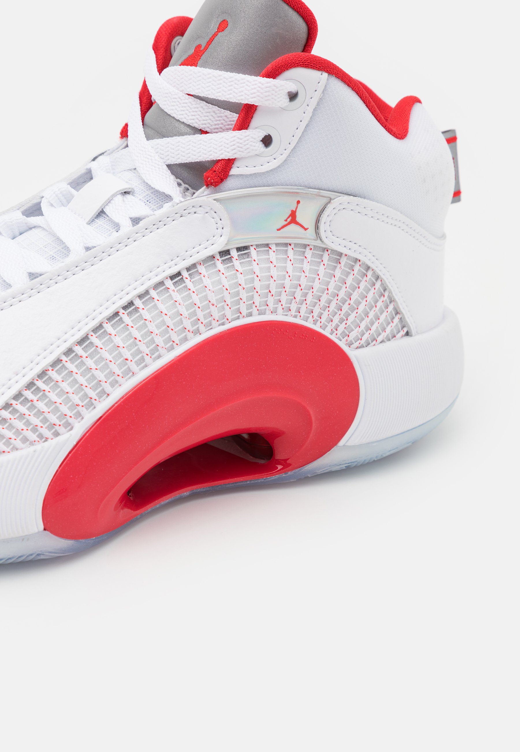 Jordan AIR XXXV - Scarpe da basket - white/fire red/metallic silver/bianco  - Zalando.it