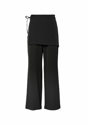 Pantaloni neri a gamba larga con un design stratificato e un fiocco laterale. Realizzati in un tessuto morbido e liscio, presentano un taglio semplice e pulito.