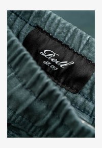 Unausgewählt, steel blue